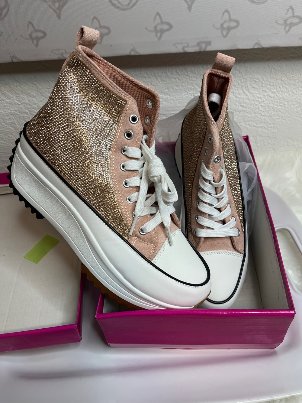 Women's Pink Glitter Lace-Up Platform Hi-top sneakers